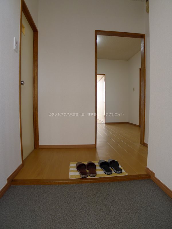 パルネット加古 玄関