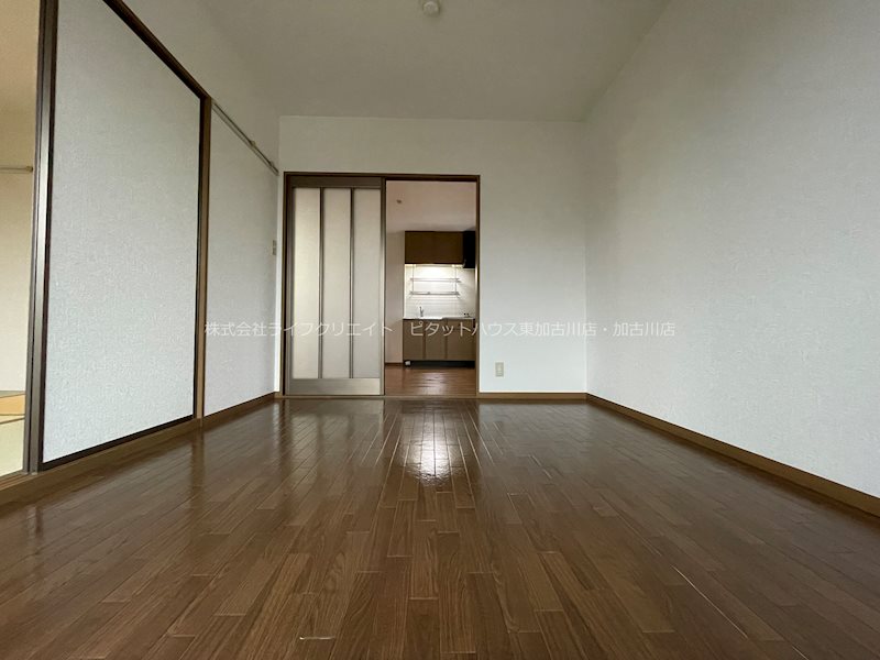 アミティやまと リビング