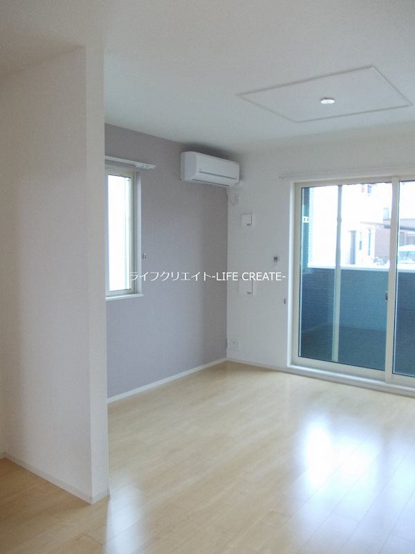 ユートピア リビング