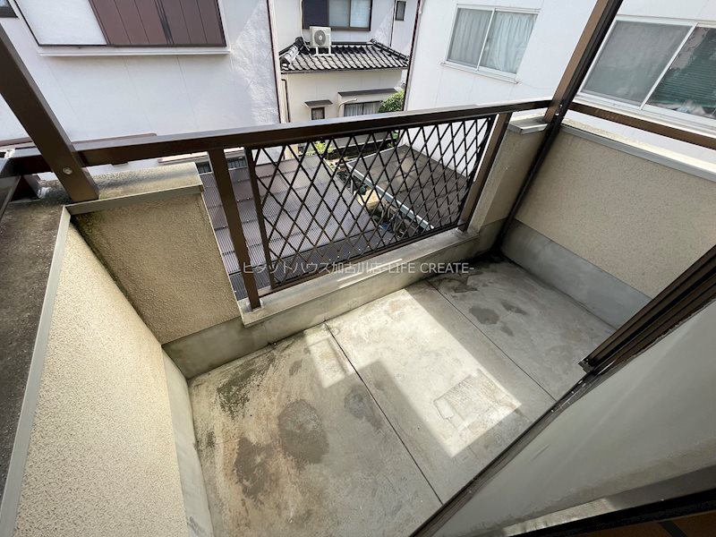 曽根町貸家 ベランダ