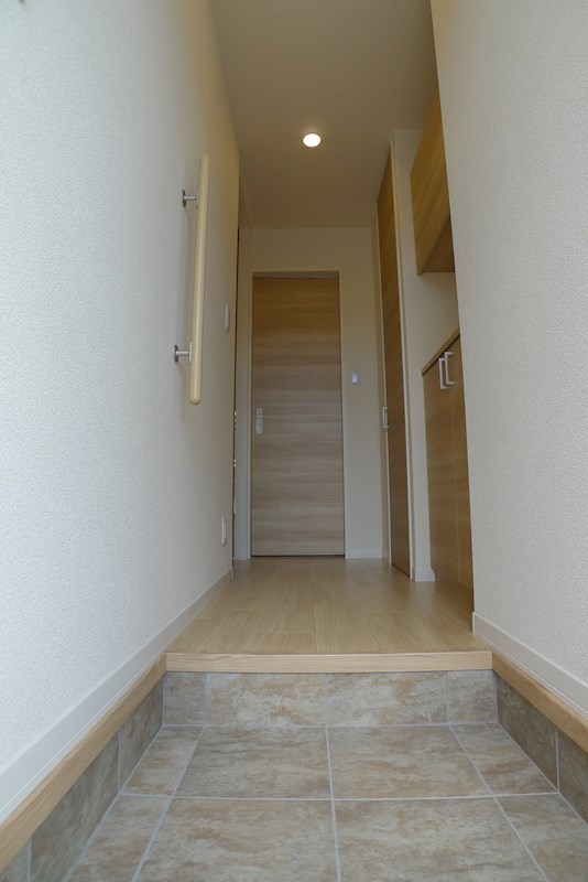 カーサグラス育ヶ丘Ⅱ 玄関