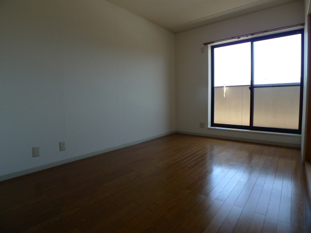 ケスハイツ一色 リビング