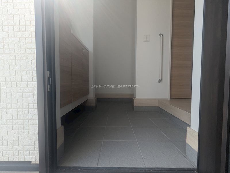 加古川市野口町野口・戸建 玄関