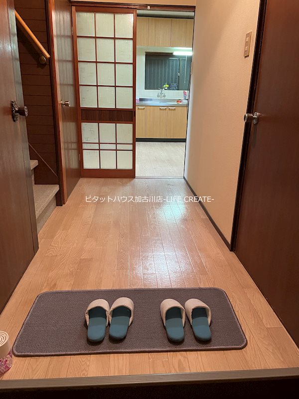 高砂町曽根町戸建 玄関