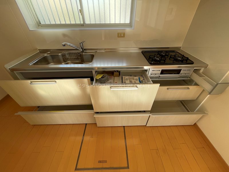平岡町高畑戸建 キッチン