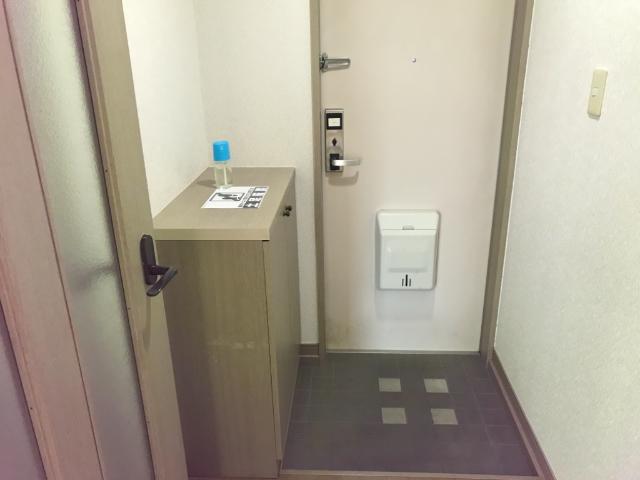 ネオパリエＡ 玄関