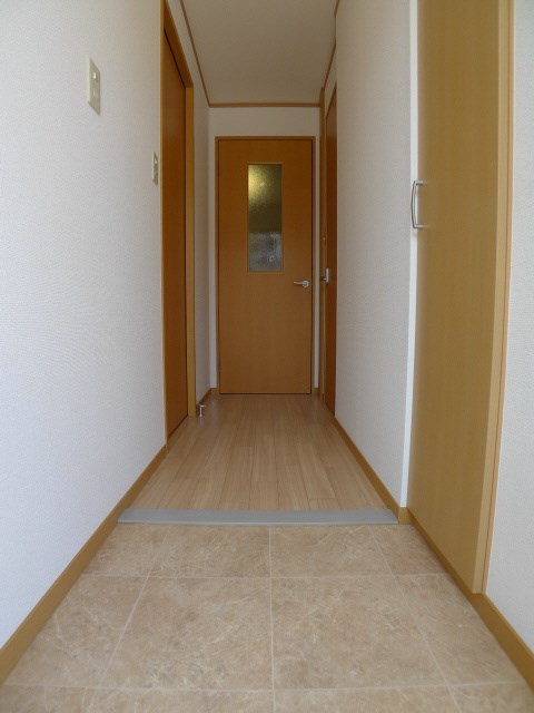 コンフォート新野辺 玄関