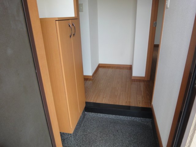 アンテノール 玄関