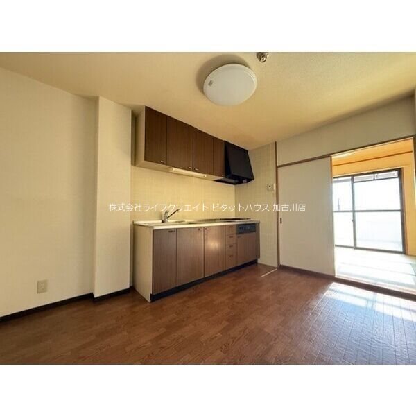 グランドハイツ東加古川 リビング