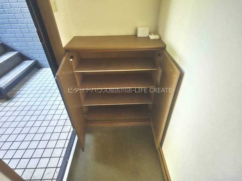 ビワァージュキヨタ　A棟 玄関