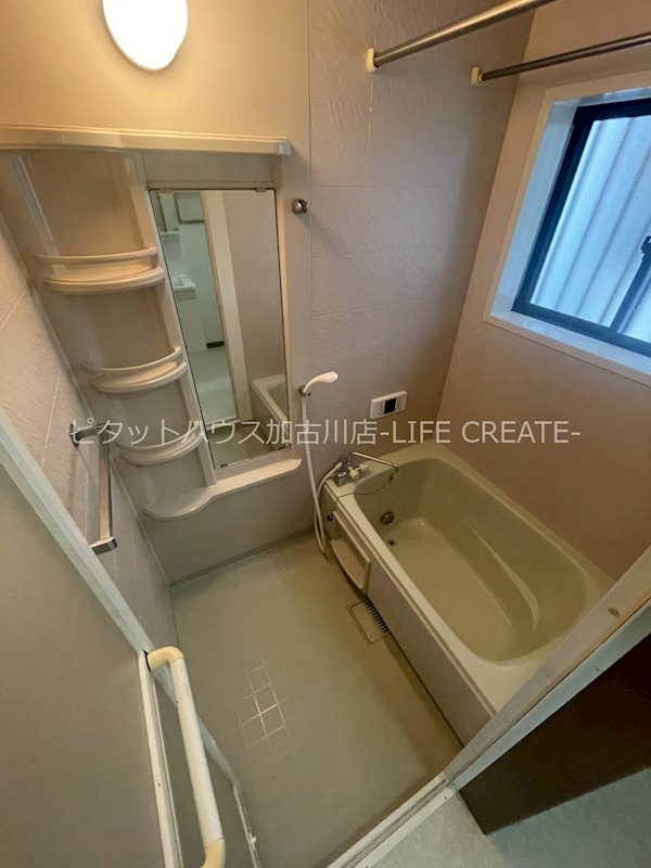 平津戸建 風呂画像