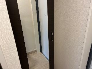 レジーナ・彩 玄関