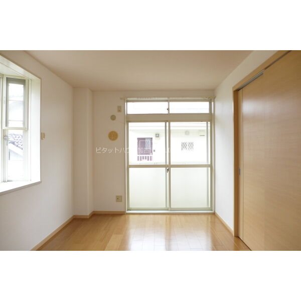 コンフォートエイジＢ棟 ベッドルーム