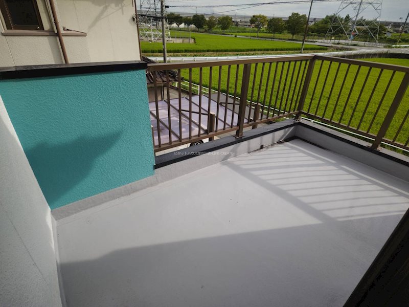 神野町石守戸建 ベランダ