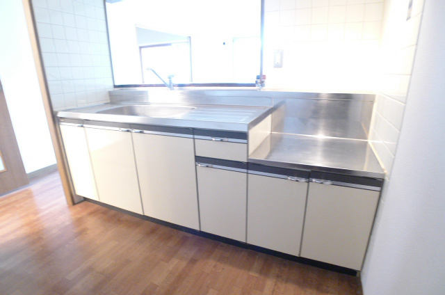 キャッスルコートイワキ キッチン