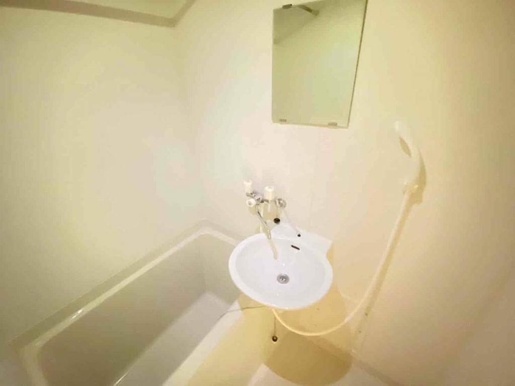 レオパレスゆかり荘 風呂画像