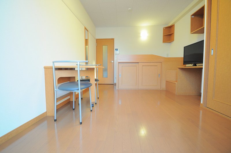 レオパレスエコハウス旺華 リビング