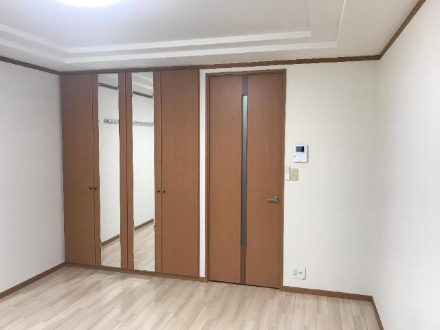 パルティール ベッドルーム