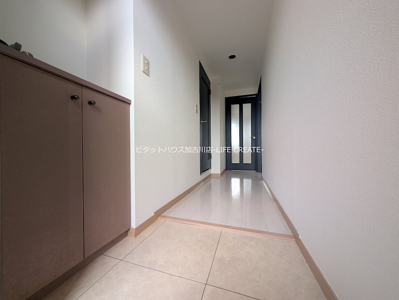 ロイヤルシャトーモリタ 玄関