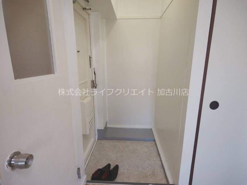 ビレッジハウス十王堂２号棟  玄関