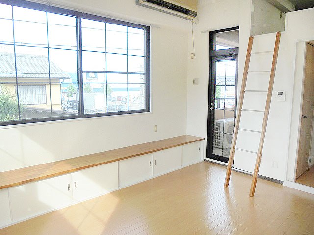 加古川尾上ヤングパレス リビング