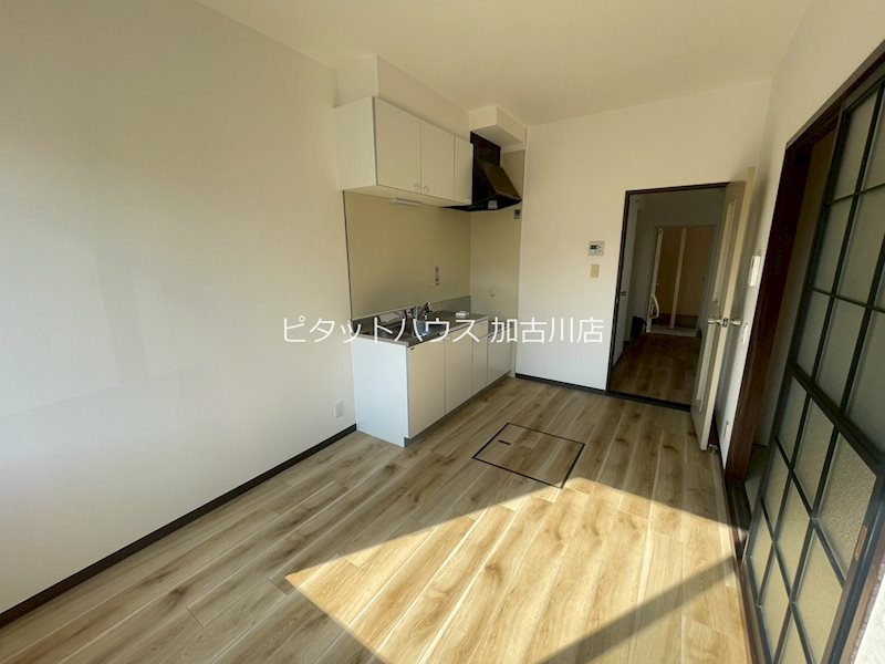 アシーネ加古川B リビング