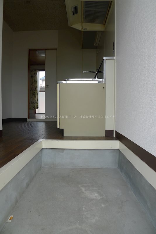 プティメゾン１ 玄関