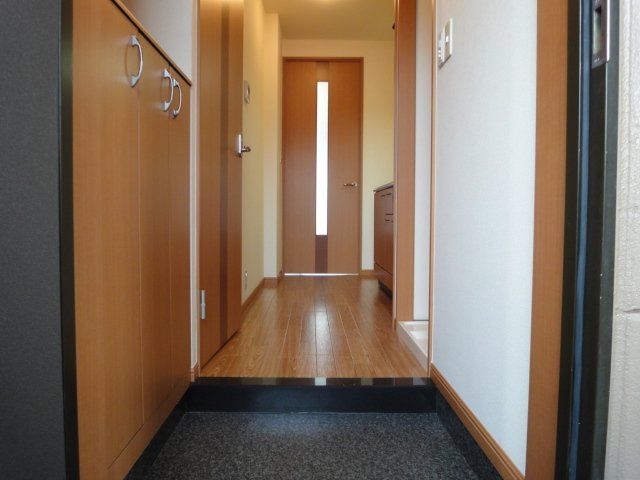 Ｓａｎｔａ　ＰｌａｃｅⅡ 玄関