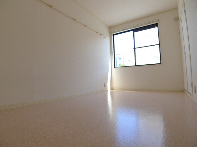 セピアコート ベッドルーム