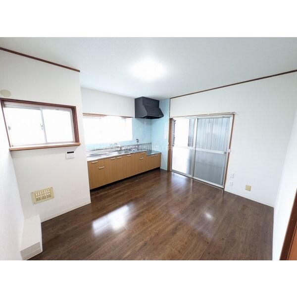 加古川市加古川町北在家　貸家 リビング