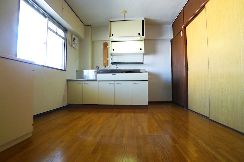 ビレッジハウス宮の前6号棟 リビング