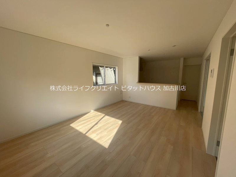 加古川市加古川町中津戸建2 リビング