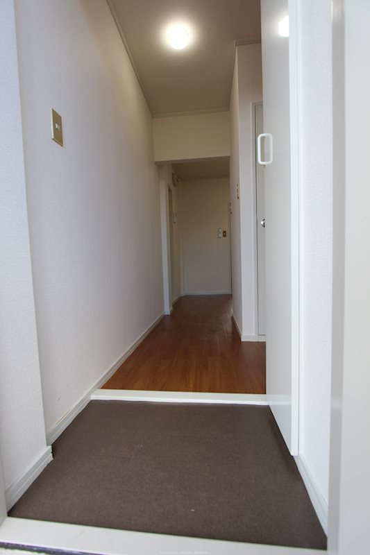 コンフォート松南 玄関