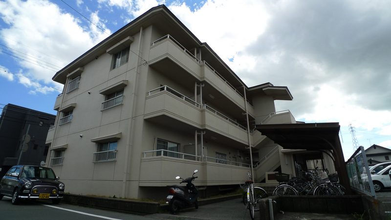 鉄筋コンクリートのしっかりした建物です！