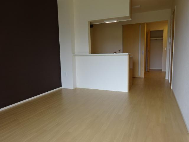 アメイジング　コート リビング