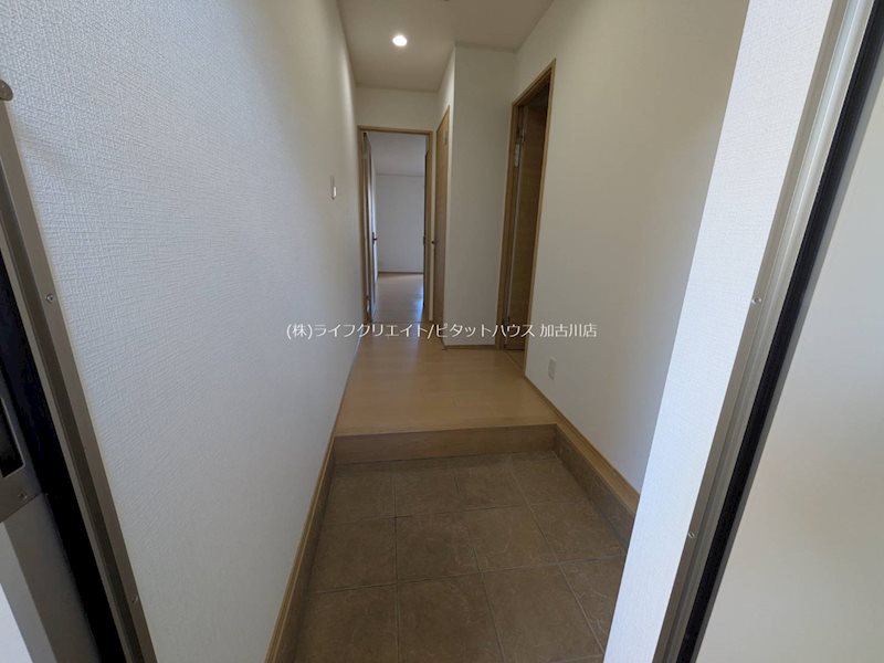 エレアージュ宝殿駅前Ⅱ 玄関