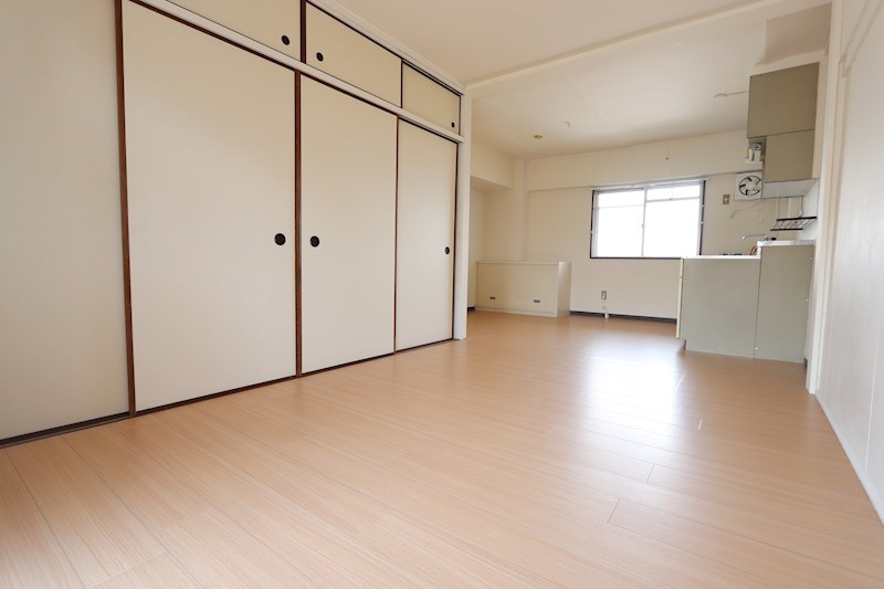 ビレッジハウス宮の前2号棟 リビング