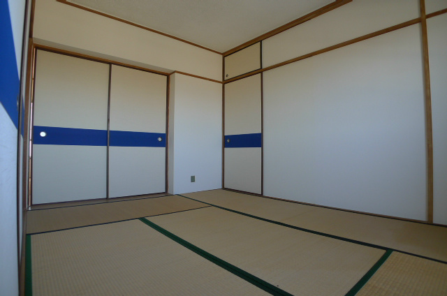 東加古川ファミリーマンション105号棟 ベッドルーム