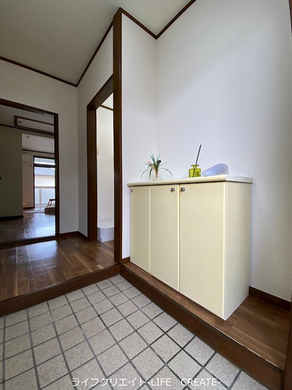 レオパレスⅡ 玄関