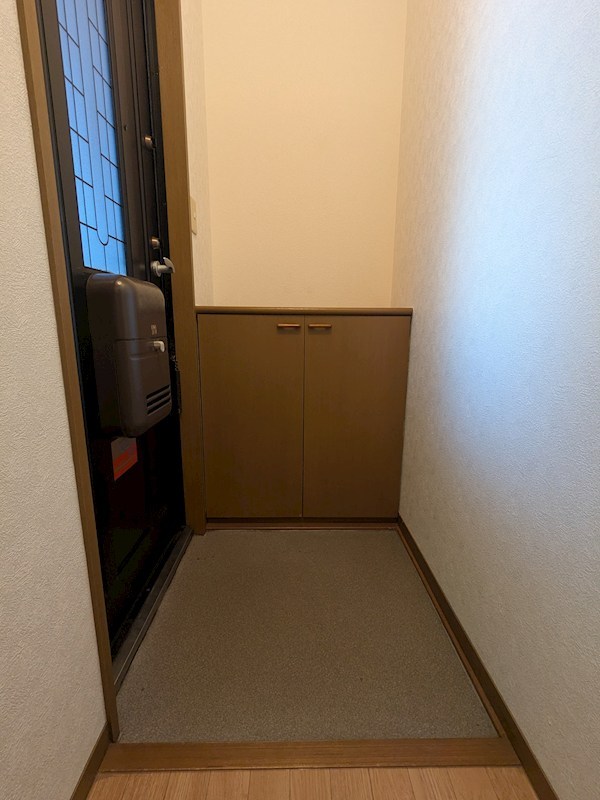 ビワァージュキヨタ　A棟 玄関