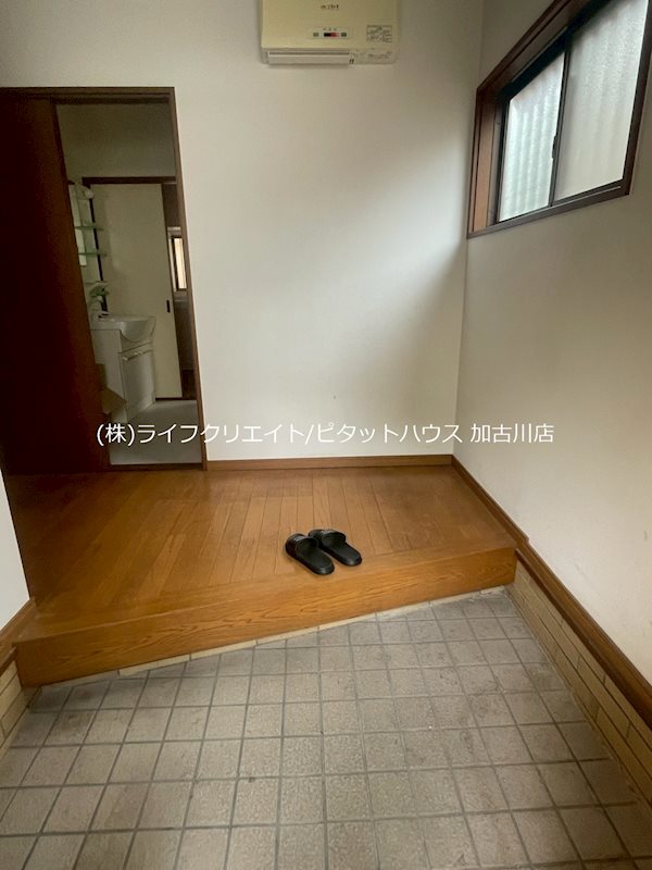高砂市中筋5丁目　貸家 玄関