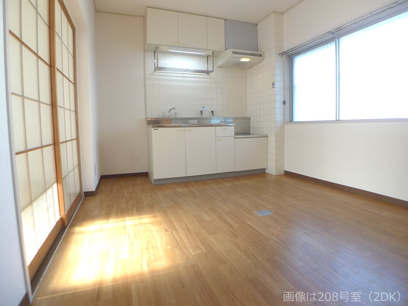 ハイツロータス リビング