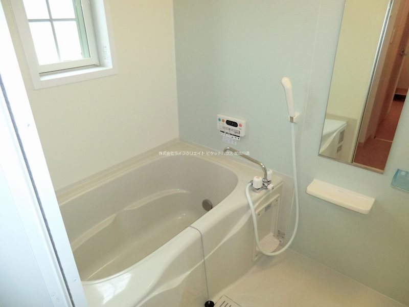 ピアチェーレＢ 風呂画像