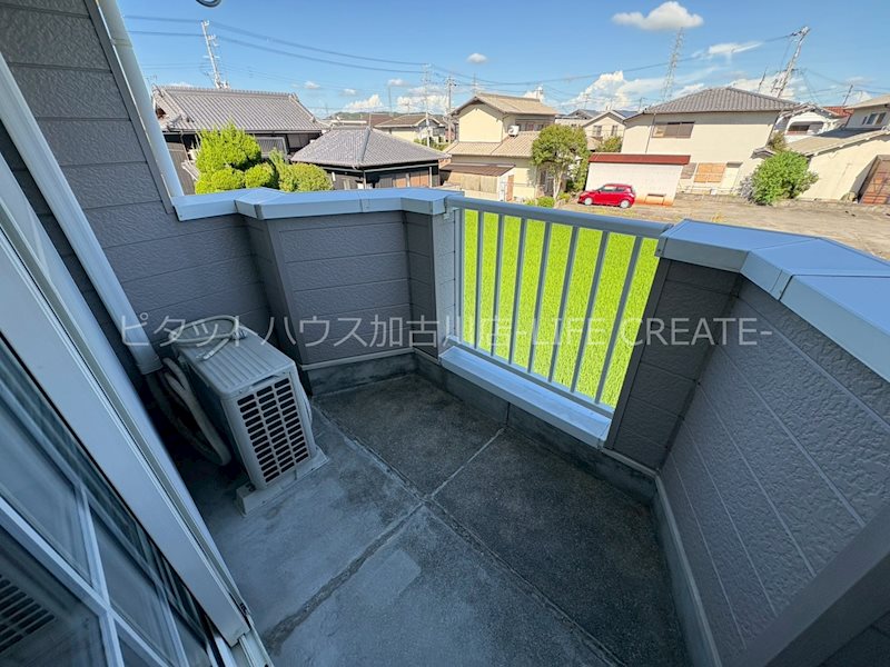 トゥー・ル・モンドＳ　Ｂ棟 ベランダ