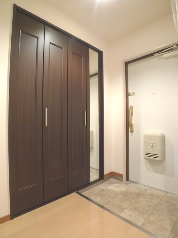 ヴァンエステート北在家 玄関