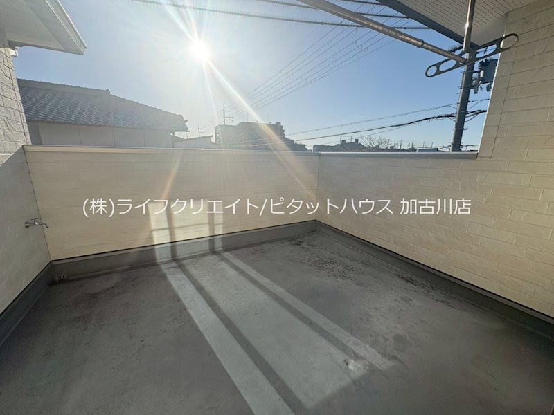 加古川町本町貸家 ベランダ