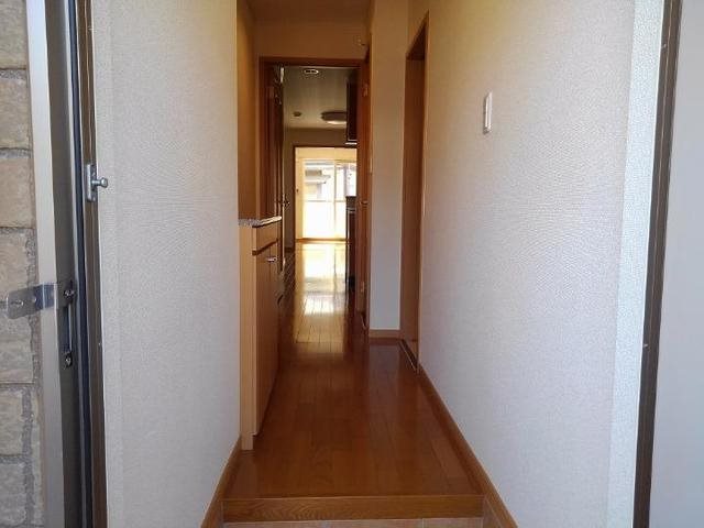 アミュエスト 玄関