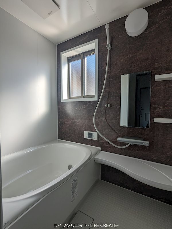 トラスティ本町 風呂画像