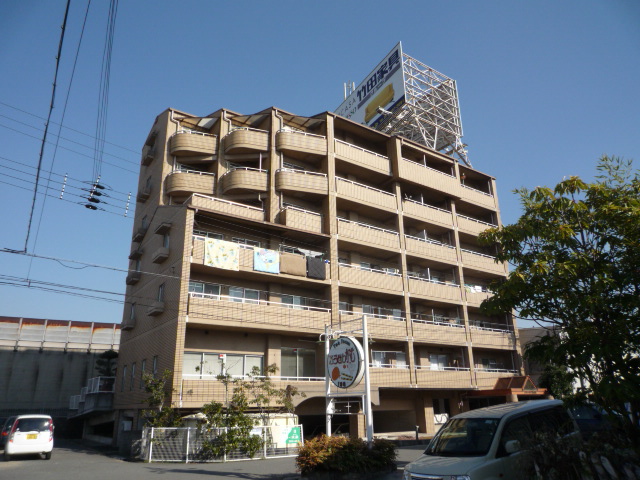 鉄筋コンクリートのしっかりした建物です！