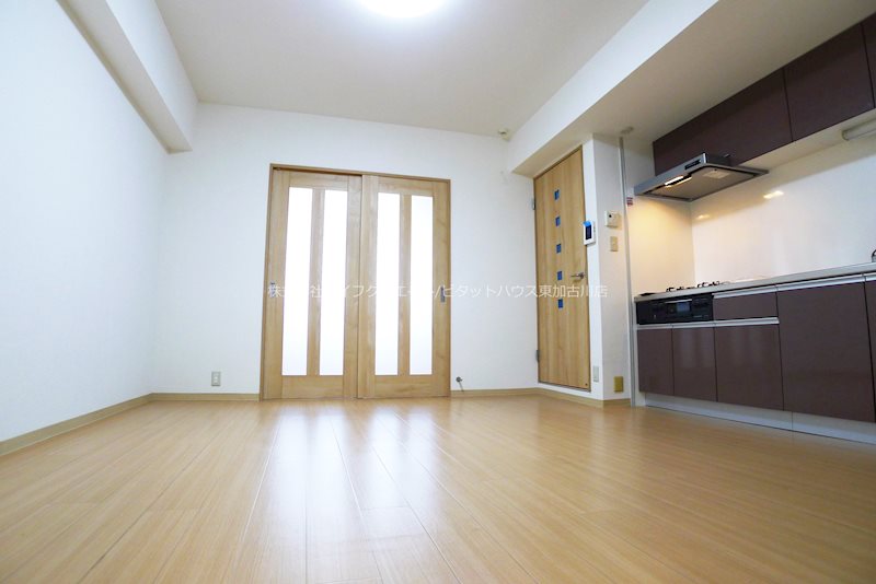 ロワイヤル森田 リビング